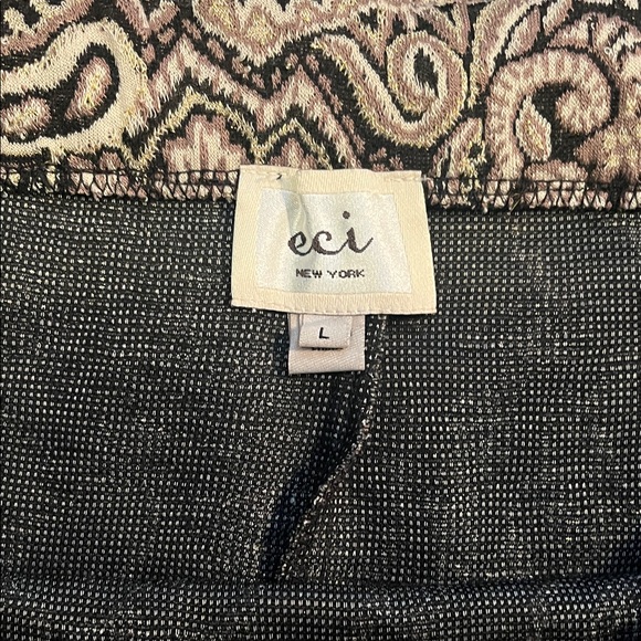 ECI Elegant Black and Cream Paisley Pencil Skirt, Size L - Picture 5 of 9